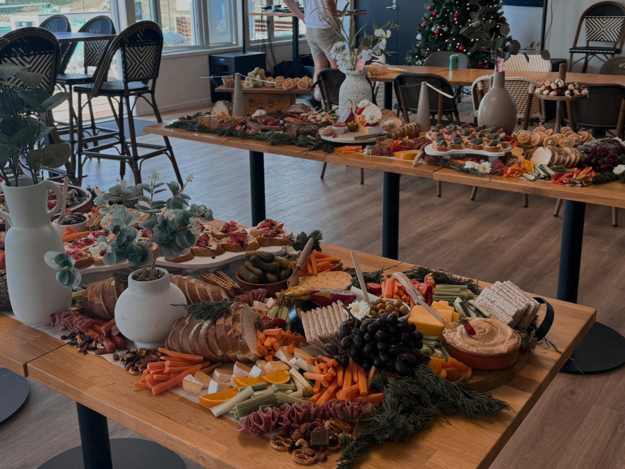 Need To Wow Your Boss? This Corporate Catering Option Is A Winner